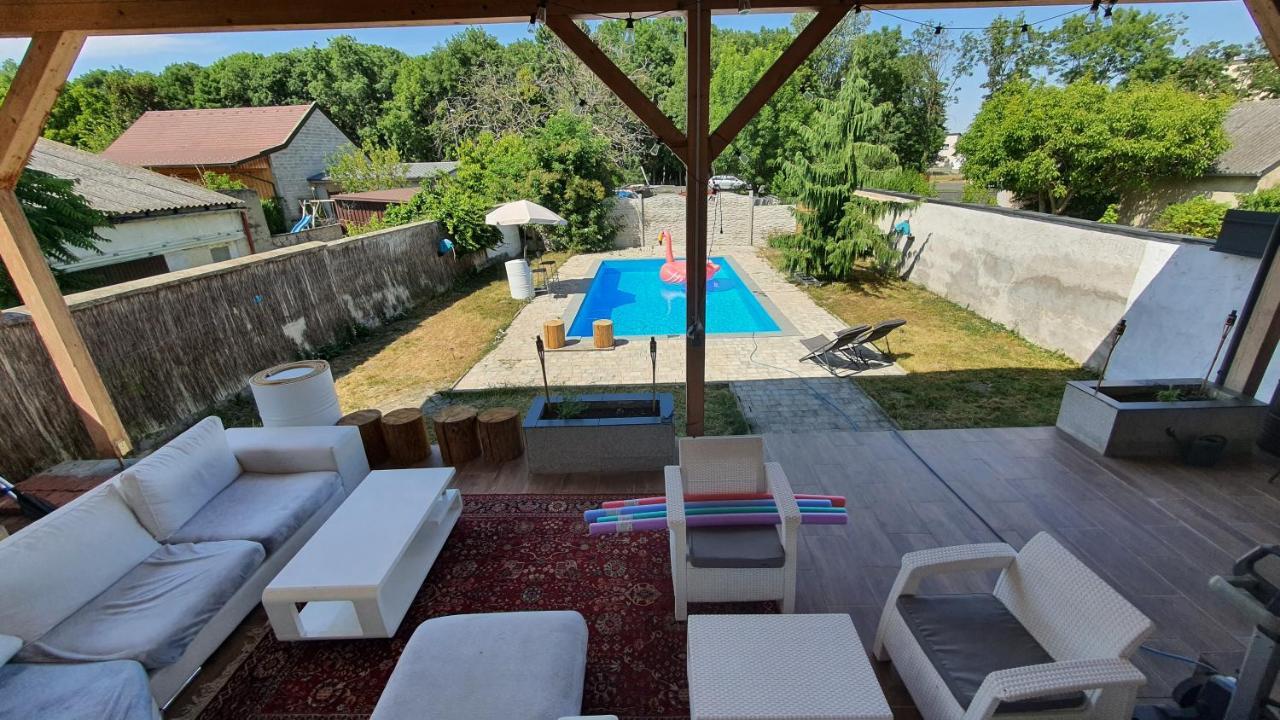 4 Room Flat With Garden And Pool Kittsee Exterior foto